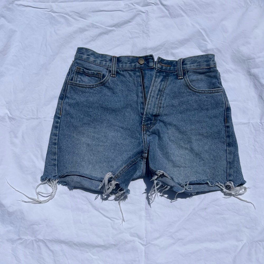 Brandy Melville/J. Galt jean cut offs